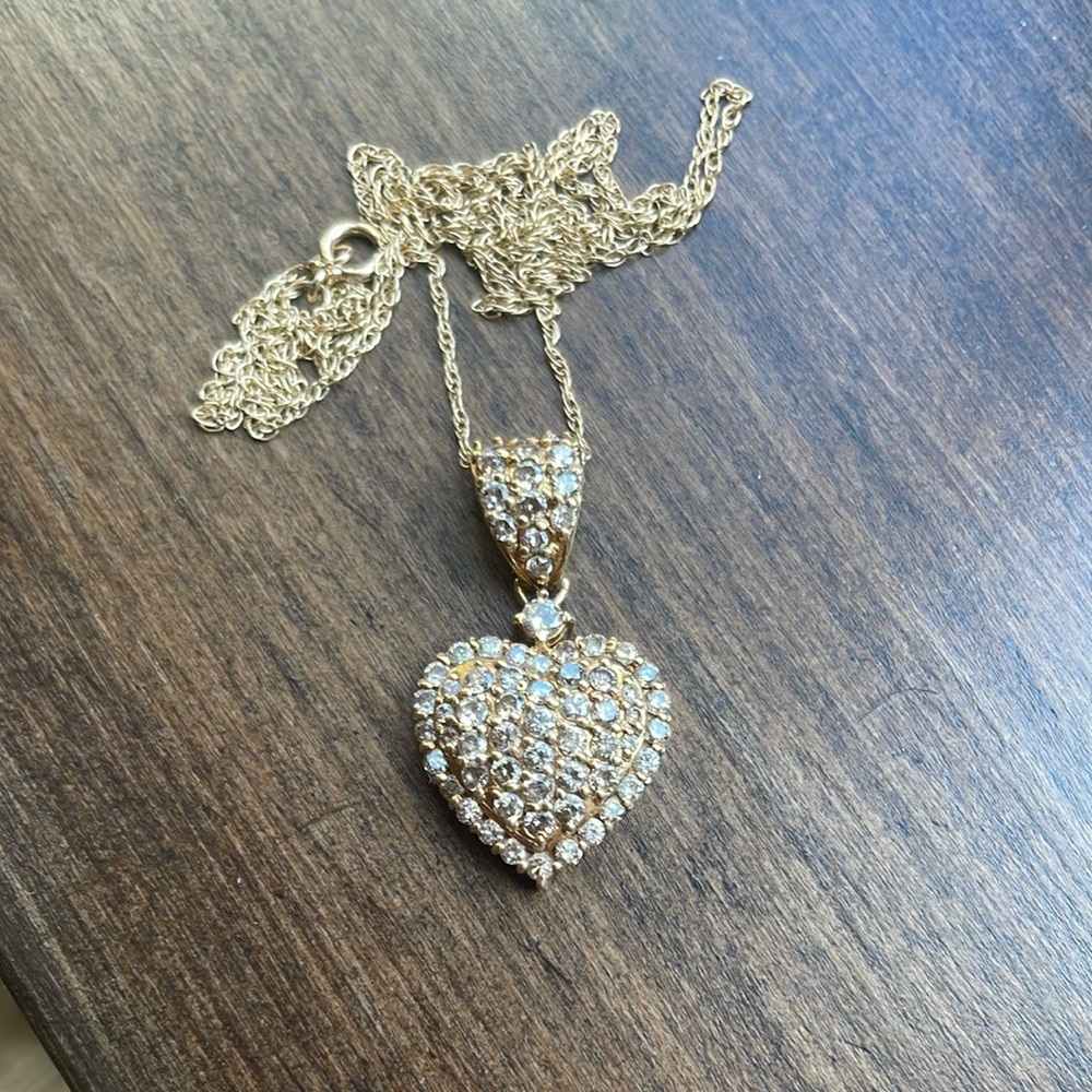 🌟HOST PICK🌟Absolutely Stunning 18k Diamond Necklace with 14K 18 inch chain - Picture 9 of 11